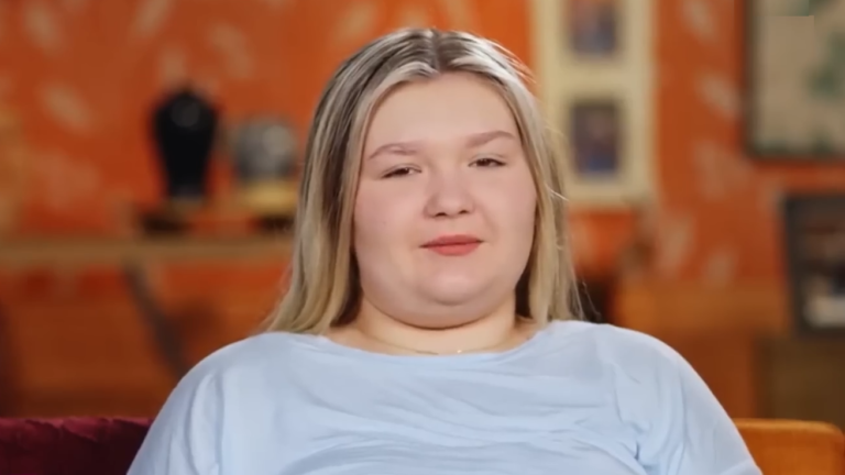 Bella Vaughn Talks Backdoor ‘Birth Control’ Plans on ‘Unexpected’