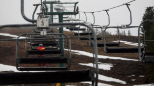 The ski industry is oddly quiet on climate change » Yale Climate Connections