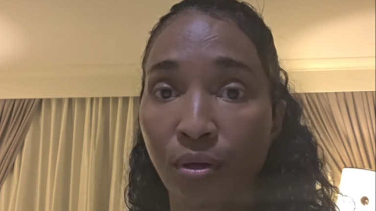 TLC Singer Rozonda ‘Chilli’ Thomas Exposed Donating to Trump!