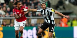 Newcastle vs Manchester United – Premier League LIVE: Latest score and updates as hosts rattle the post after disarray in defence, while Michael Carrick axes full back from line-up 