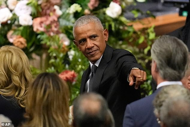 Obama’s not-so-subtle gesture to 2028 hopeful sparks buzz at star-studded funeral for Democratic hero Jesse Jackson