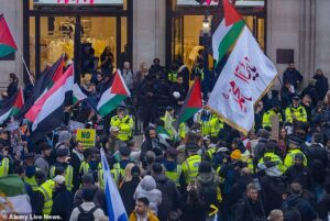 Pro-Iran hate march is BANNED: Home Secretary bows to huge pressure and halts London rally by backers of Tehran’s murderous, women-oppression regime