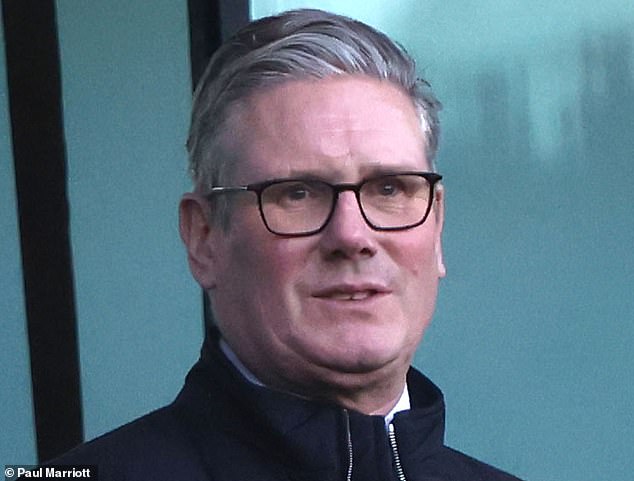 Keir Starmer facing fresh calls to U-turn on Labour’s court plans after it’s revealed he previously agreed that axing jury trials ‘led to wrongful convictions’