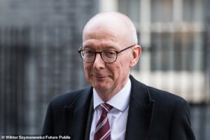 Ministers to tell Labour MPs they can’t keep on ducking welfare cuts as they launch £1billion scheme