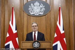 ‘We will not be drawn into the wider war’: Starmer knocks back Trump’s call for British ships in the Strait of Hormuz – despite president warning he ‘will remember’