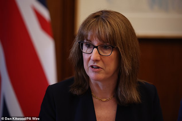 Rachel Reeves’ solution to our flatlining economy? Closer ties with the ailing EU