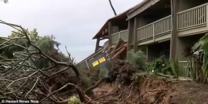 Oceanside condo building in paradise Hawaii resort suffers partial COLLAPSE as historic floods ravage island