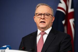 Aussies call for mandatory work from home amid rising fuel costs as conflict drags on in the Middle East