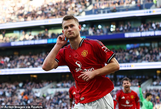 Man United boss Michael Carrick issues worrying injury update on key man as he faces race against time to play again this season