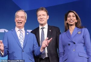 Largest teaching union votes to oppose ‘fascist’ Reform in classrooms and campaign to overturn Palestine Action ban