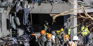 Iran war live: Tehran launches new wave of missiles towards Israel amid fears London under threat