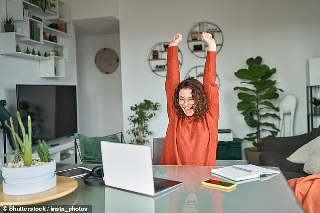Explosion of ‘sickfluencers’ online fuelling culture of worklessness in Britain by coaching people how to ‘lay it on thick’ to claim disability benefits