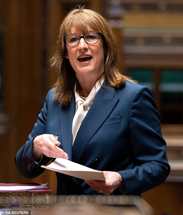 Middle-class families ‘to foot bill’ for Rachel Reeves’ Benefits Street fuel bailout amid fears Iran war will hike energy bills