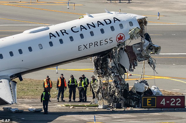 Audio reveals final three minutes inside cockpit of Air Canada flight as investigators hone in on overlapping errors that led to fatal collision