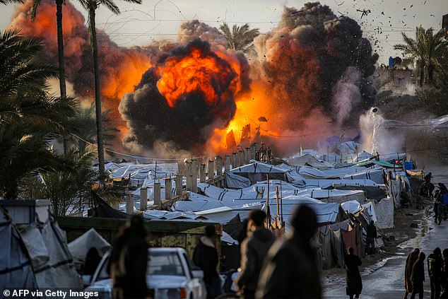 Iran threatens NUCLEAR bomb as regime claims one million fighters ready for US ground invasion