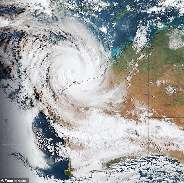 Thousands of Aussies prepare for massive Tropical Cyclone Narelle to hit towns as the system re-intensifies to dangerous category four