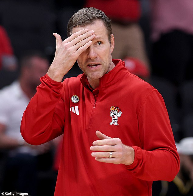 Utter humiliation for March Madness contender as awful coaching blunder sees team toppled in huge upset