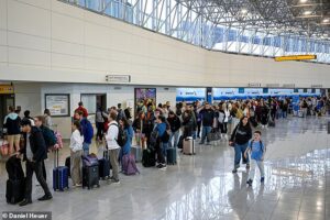 Ground stop issued for all three Washington DC-area airports after ‘strong smell’ detected at control tower
