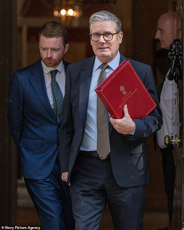 Starmer crony’s ‘secretive’ firm pockets £1million from taxpayer after Chagos Islands sell-out