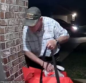Elderly veteran forced to work as DoorDash driver to afford healthcare for his family: ‘I wish I didn’t have to do it’