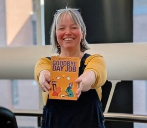 How to give up that very boring job you hate… and make your widest dreams come true!