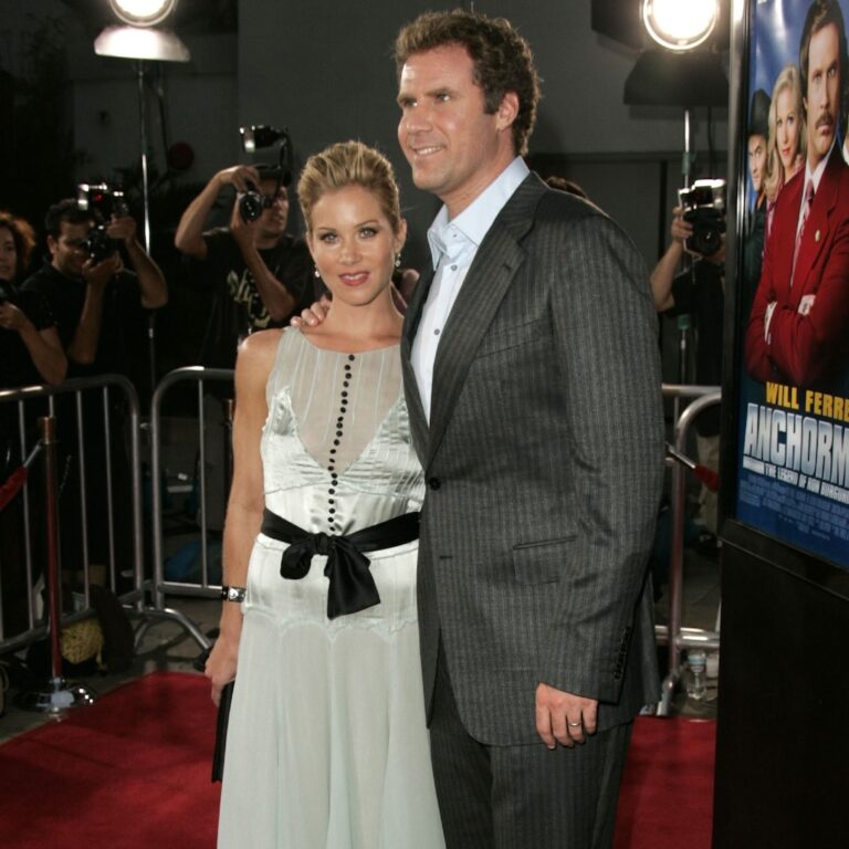 Christina Applegate Details "Offensive" Anchorman Salary Offer