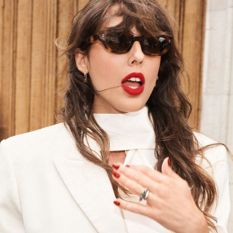 Shop Best Red Lipsticks, Lip Liners