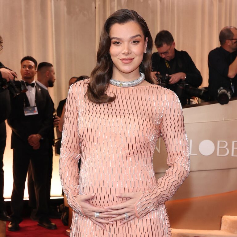 Hailee Steinfeld Supports Sinners Cast After Oscars
