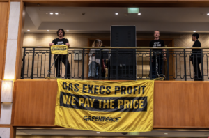 BREAKING: Greenpeace activists disrupt major gas conference in Sydney