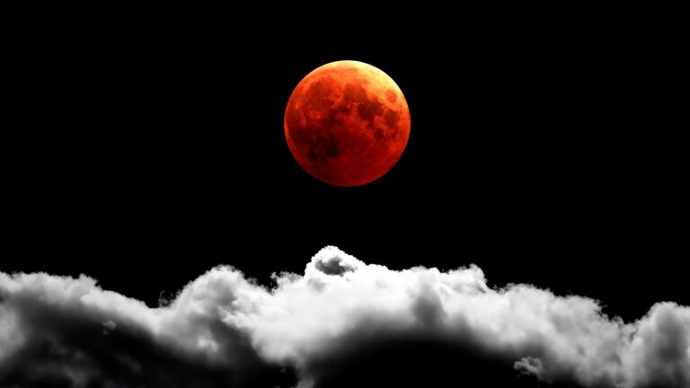 Total lunar eclipse weather forecast — Will US skies be clear for the blood moon?