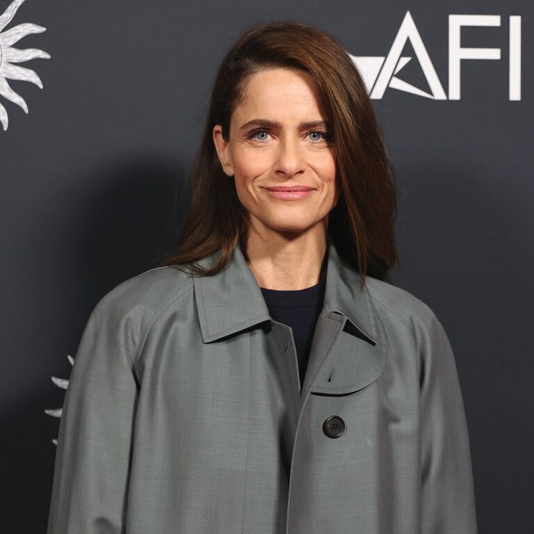 Amanda Peet on Cancer Diagnosis, Kids’ Reaction