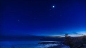 Jupiter and the moon take a sunset stroll on March 26. Here’s how to see it