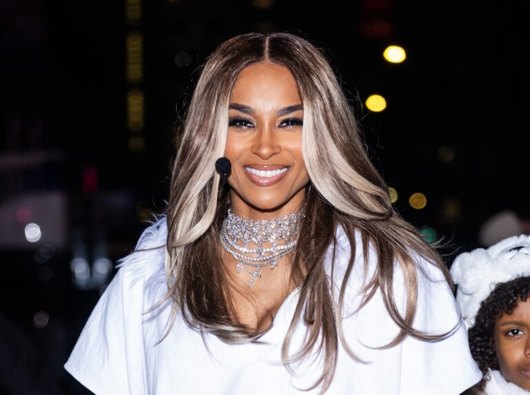 Fans Thinks She’s Expecting Baby #5 With Russell Wilson