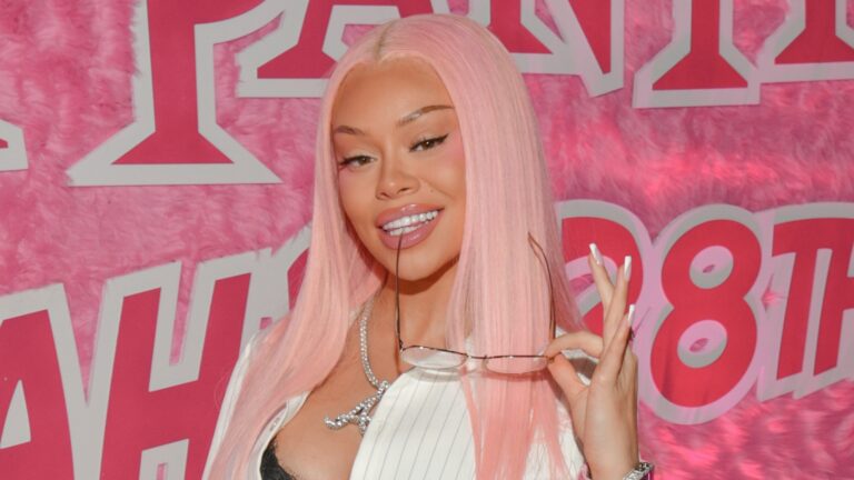 Fuels Baby Speculation With Social Media Return (VIDEO)