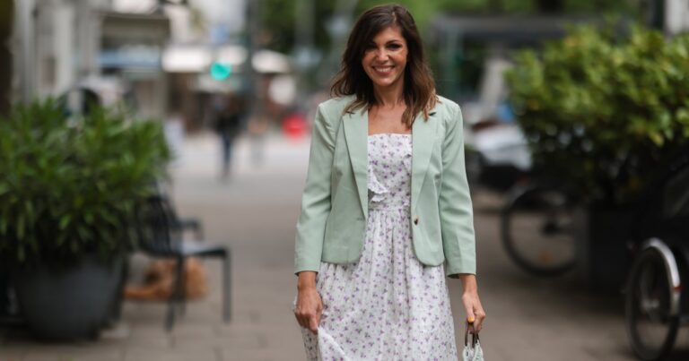 17 Loose Spring Sundresses That Are Shockingly Slimming