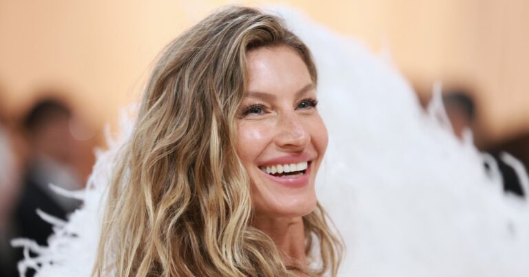 Gisele Bundchen Is a Longtime Fan of These Amazon Flip-Flops