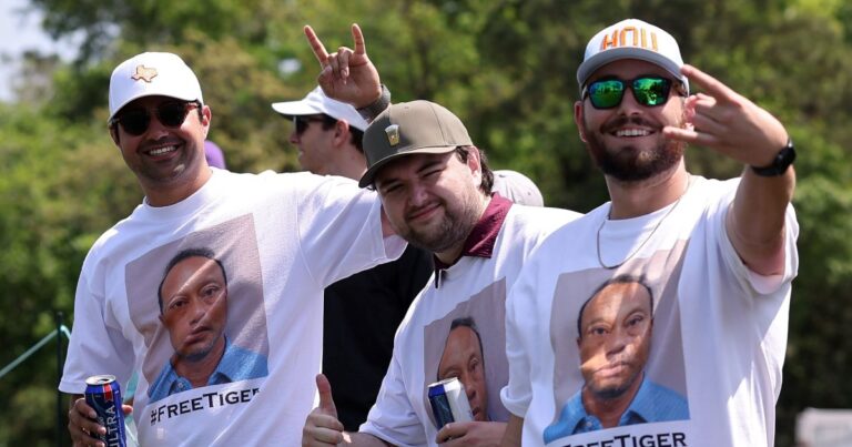 Tiger Woods Fans Show Support With Mug Shot T-Shirts at Houston Open