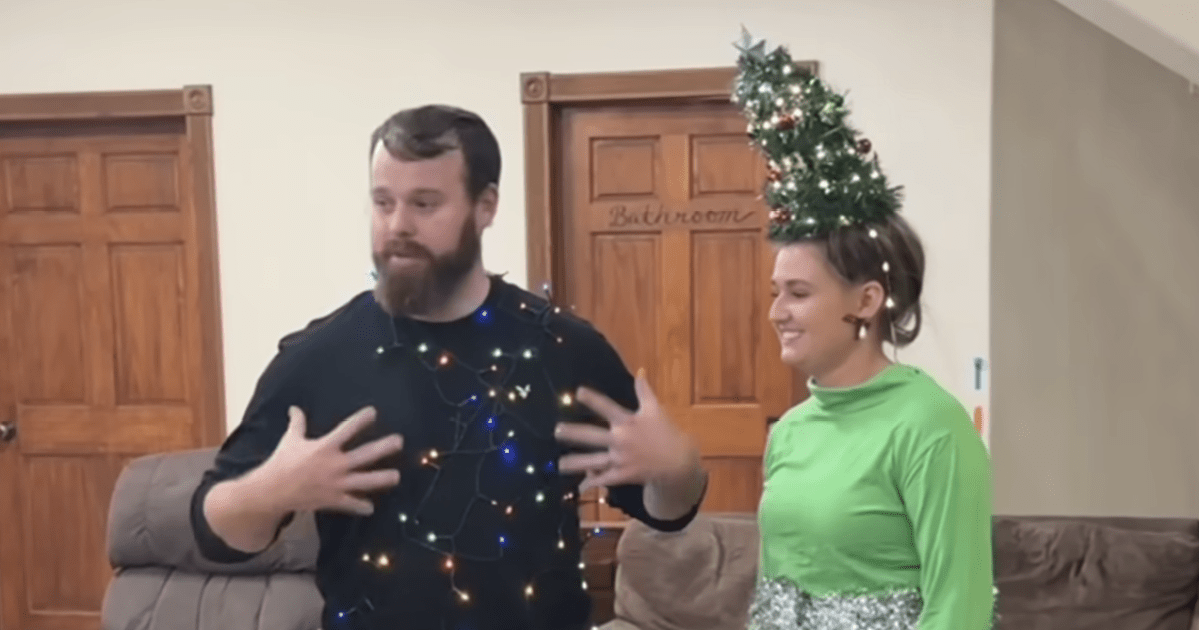 Joseph Duggar Was Last Seen in Jessa Duggars Holiday Video kendra