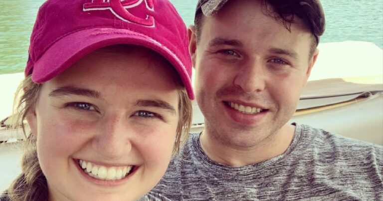 Kendra Duggar Tells Joseph She Hired a Lawyer for Herself