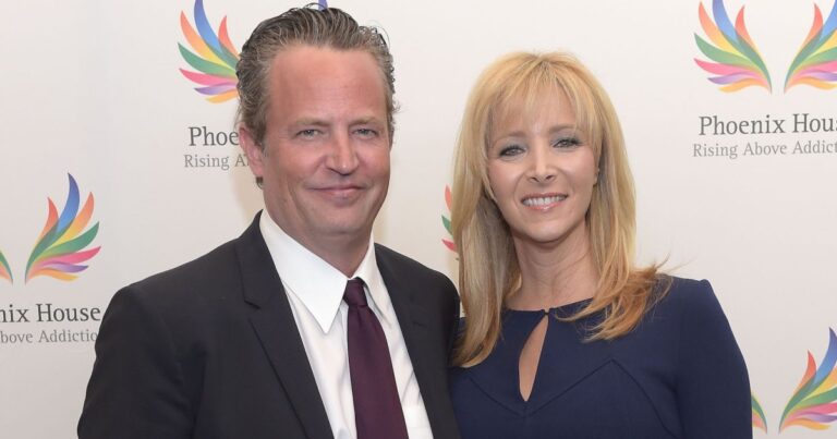 Lisa Kudrow Comforted by Friends After Matthew Perry’s Death