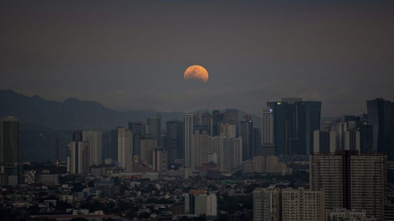 Totality is over — Feast your eyes on the 1st photos of the blood moon total lunar eclipse 2026