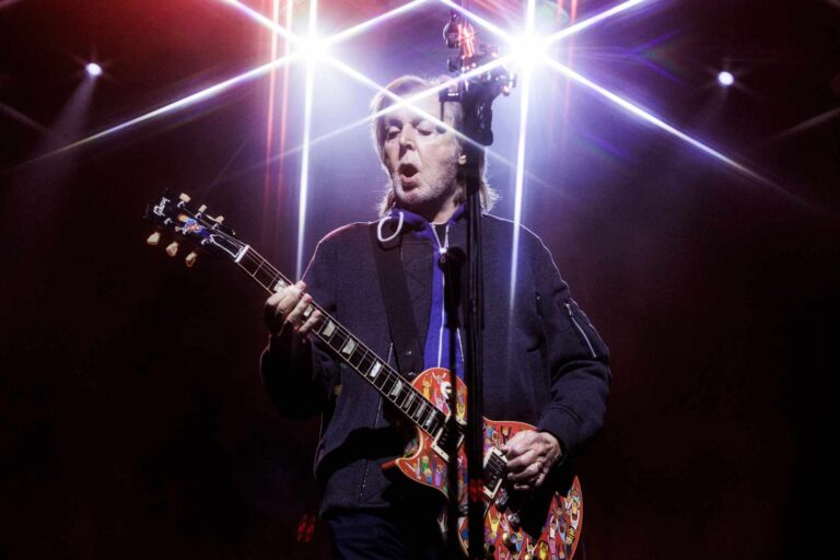 Paul McCartney Recalls the Beatles' First Trip to America as He Performs Intimate Concert in L.A.