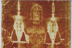 The Turin Shroud bears DNA from many people, plants and animals