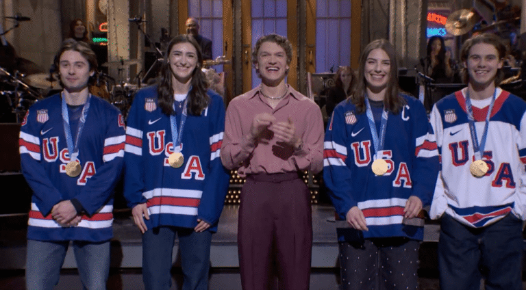 U.S. Hockey Teams Address Misogyny