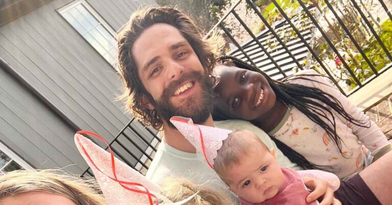 Thomas Rhett, Lauren Akins’ Sweetest Moments With Family: Pics