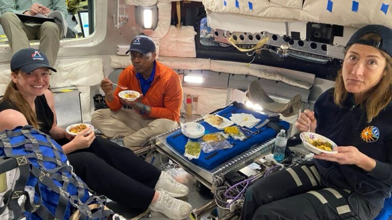 Moon menu: Here’s what the Artemis 2 astronauts will eat during their historic mission (video)