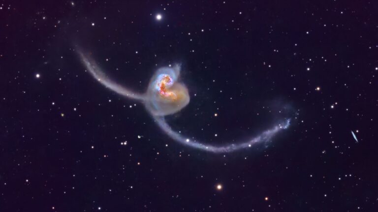 Astrophotographer captures spectacular photo of Antennae Galaxies dueling in deep space