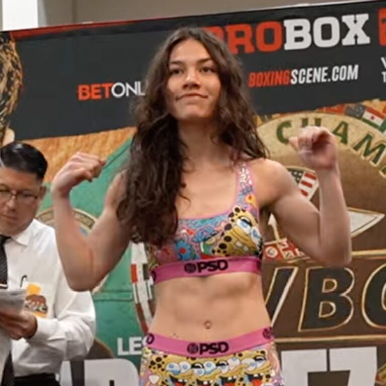 Boxer Isis Sio in Medically Induced Coma After Knockout