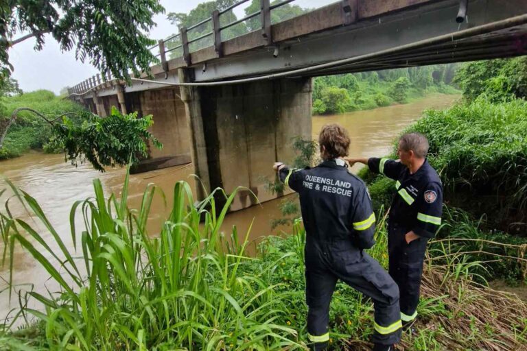 34 People Trapped in Bus Due to Floodwaters, Sparking 6-Hour Rescue Mission