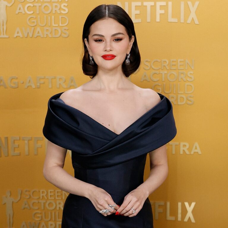 Get a Close-Up of the Best Actors Awards Fashion Moments Ever